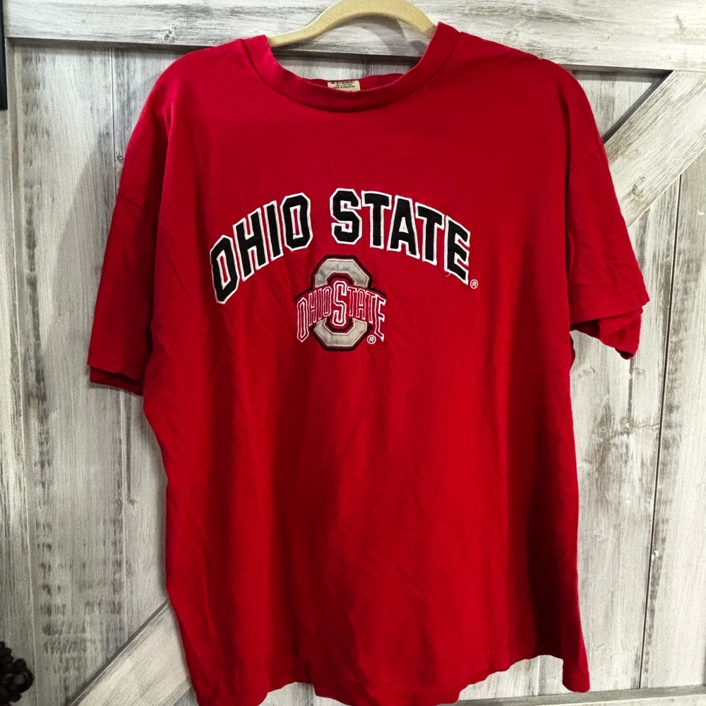 VINTAGE 90s Rare Ohio State Big Ball Sport tee shirt in a Xl